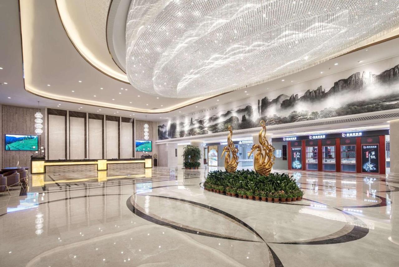 Ramada Plaza By Wyndham Enshi Hotel Exterior photo